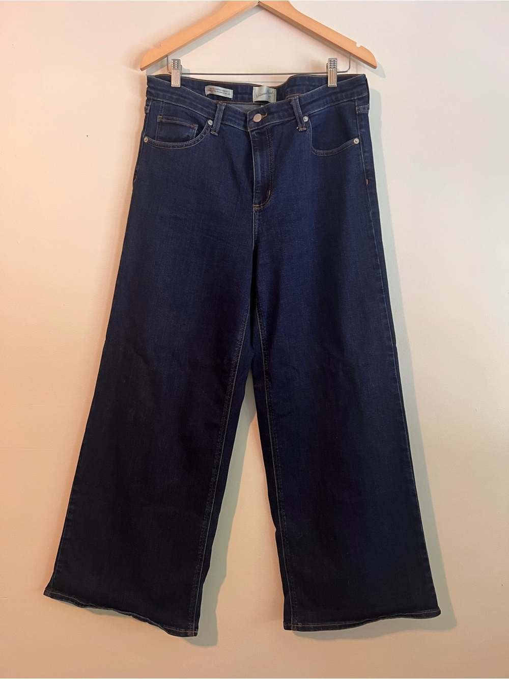 Universal Thread Wide Leg Dark Indigo Jeans